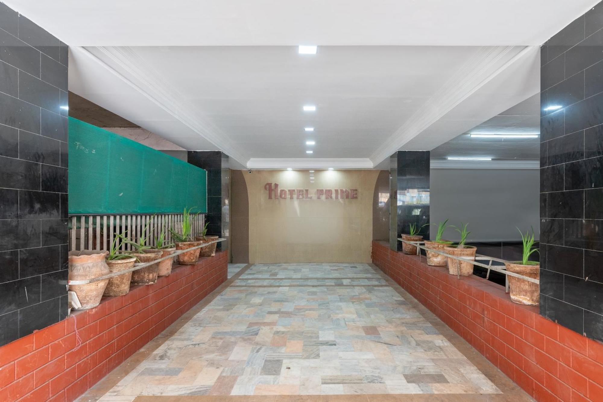 Hotel Prime Ahmedabad Exterior foto